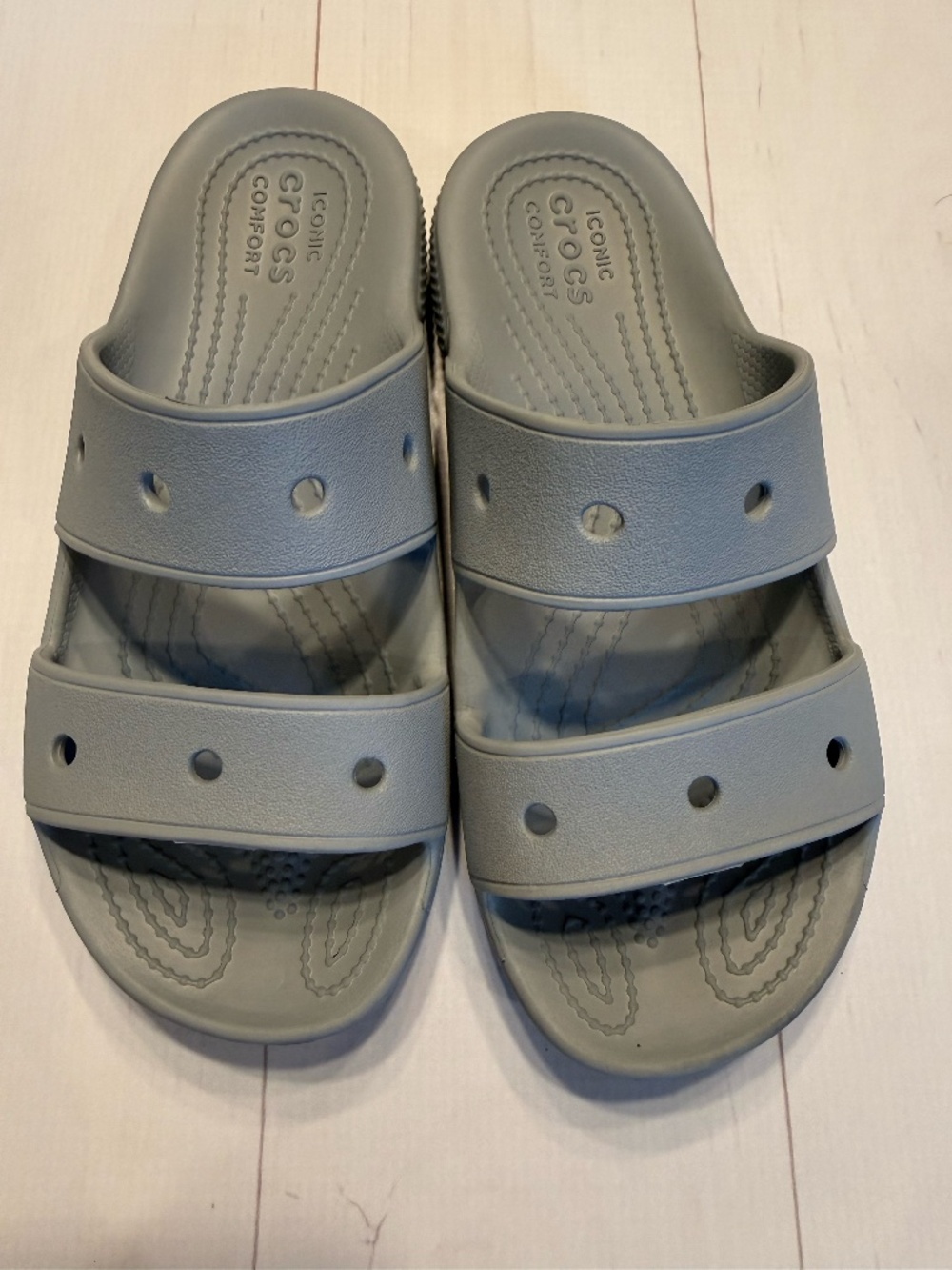 Croc Classic Sandals Size 6
